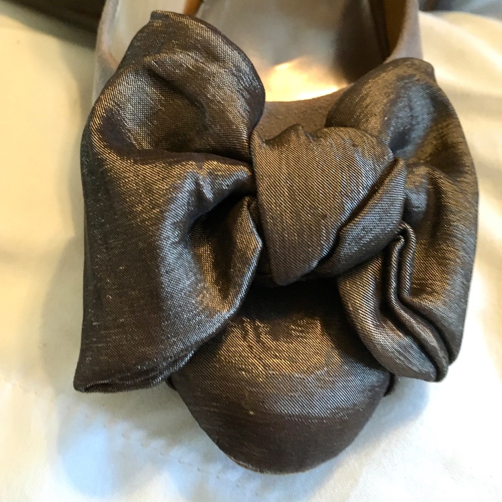 Satin & Suede Bow-Tipped Heels - Picture 4 of 7